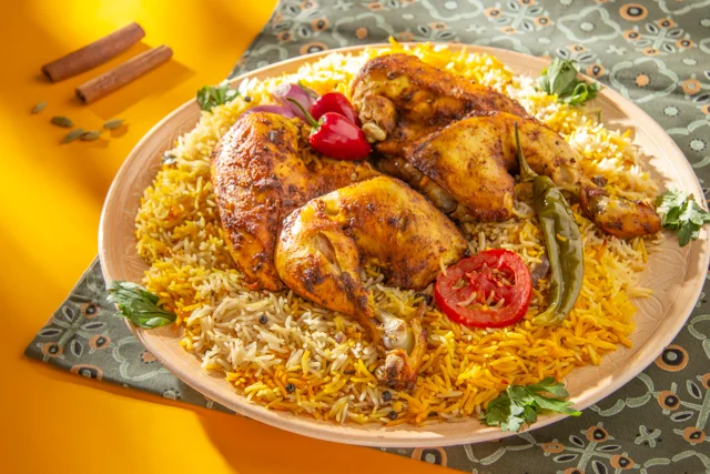 مندي دجاج كامل